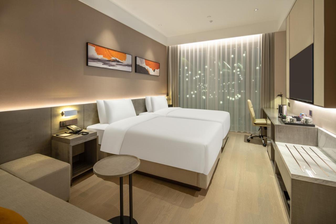 Hyatt Place Linyi People Square Buitenkant foto