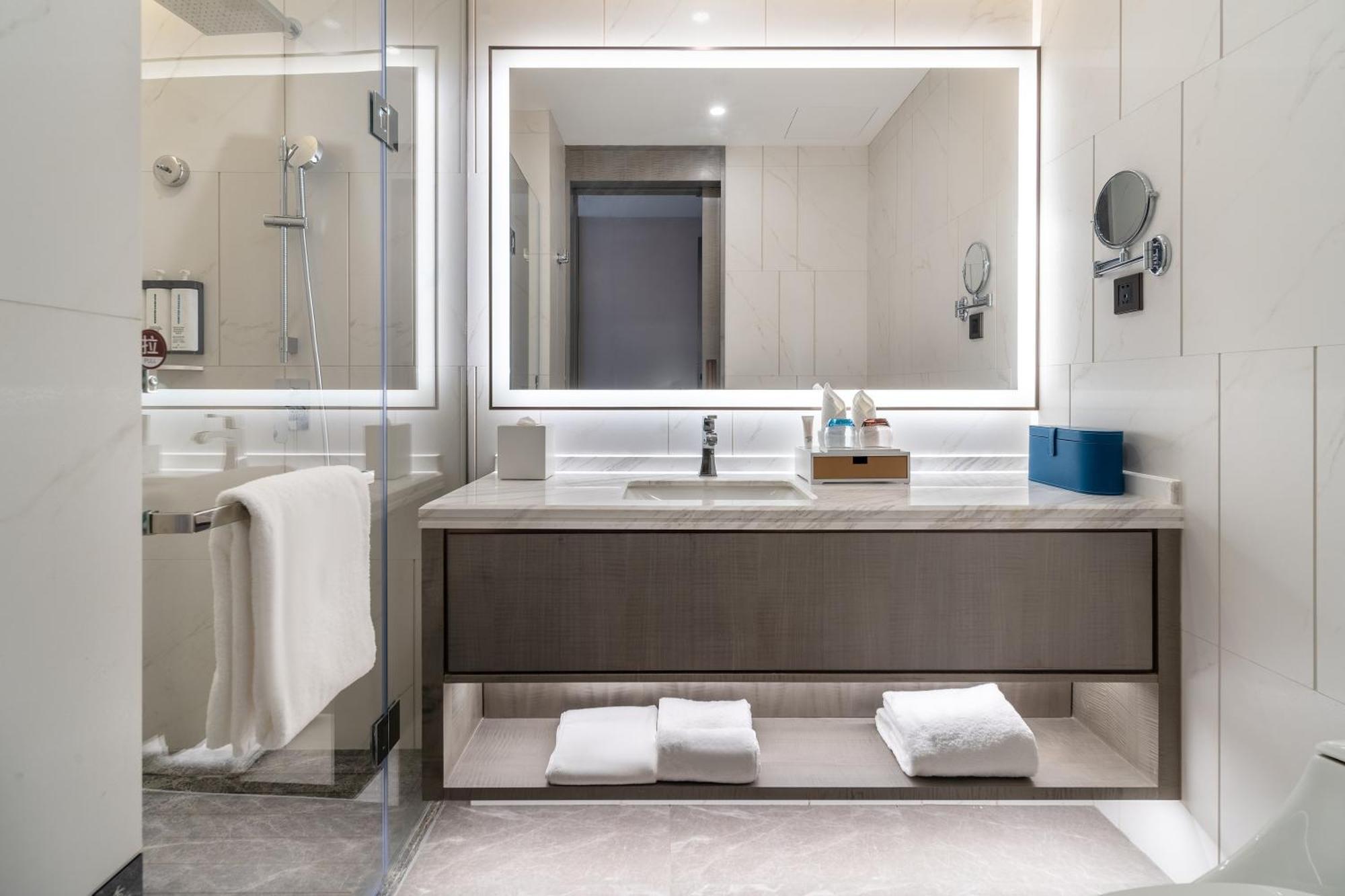Hyatt Place Linyi People Square Buitenkant foto